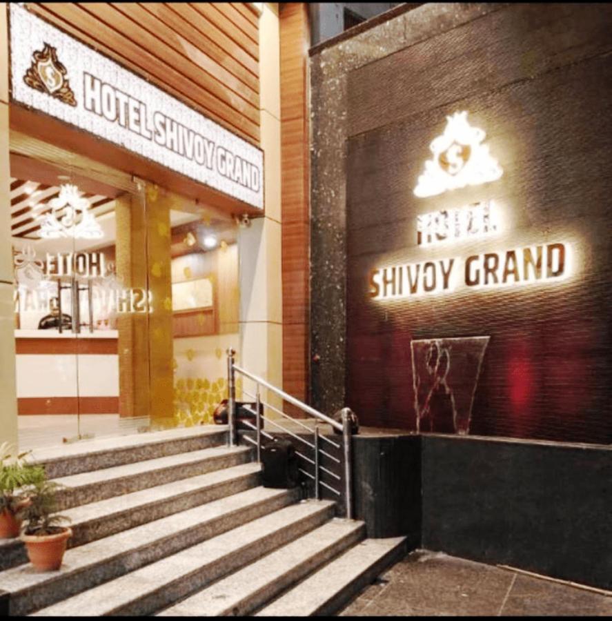 Hotel Shivoy Grand Варанаси Экстерьер фото